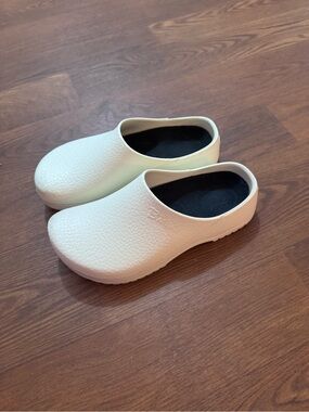 Birki’s White Slip-On Clogs - Comfortable Healthcare Worker Shoes